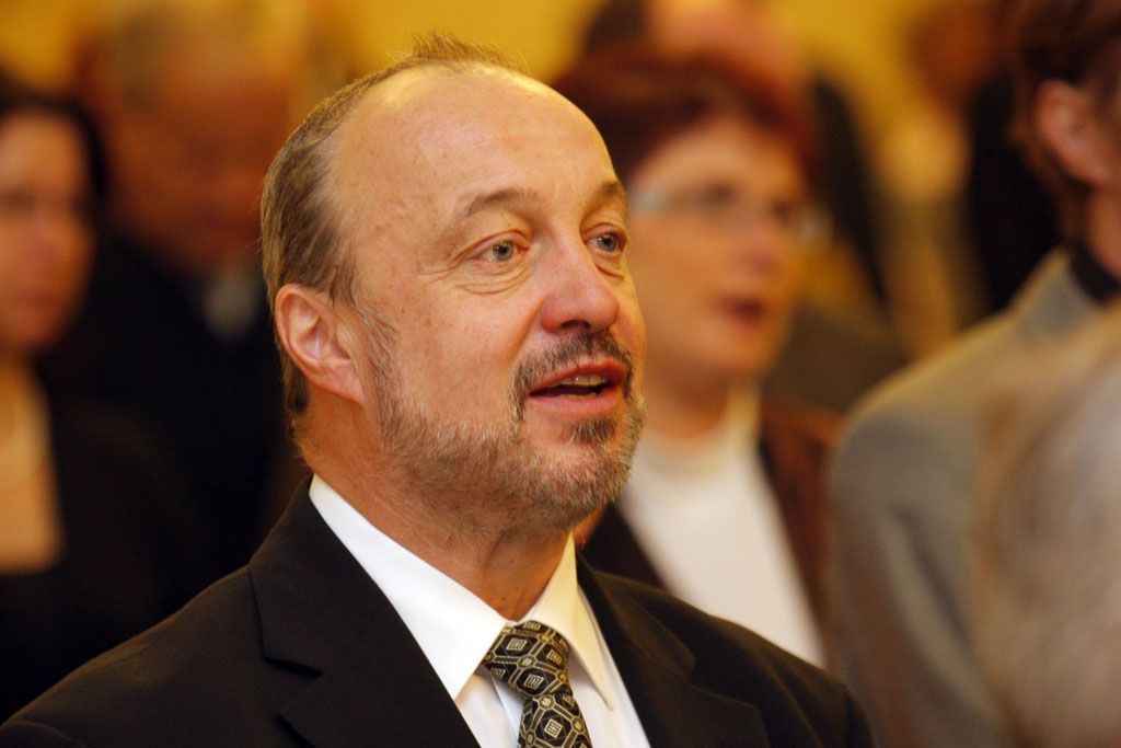Arcibiskup požehnal poslancům