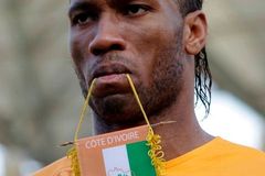 Krvavá africká válka o moc dostihla i fotbalistu Drogbu