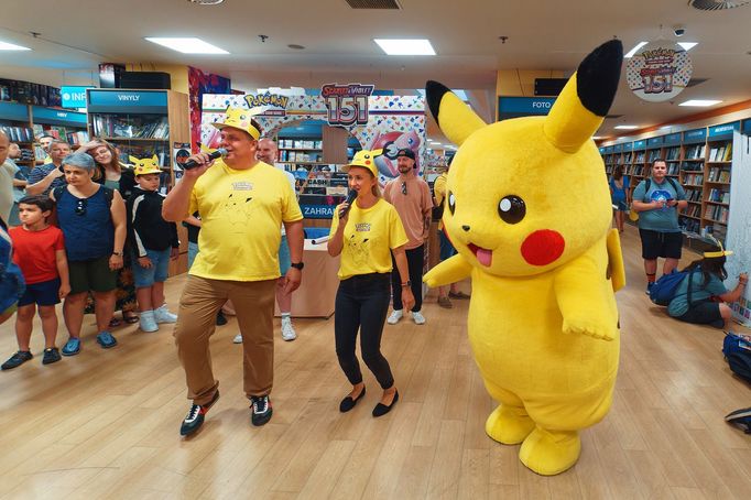 Otevření Pokemon shop in shopu v knihkupectví Luxor na Válavském náměstí v Praze