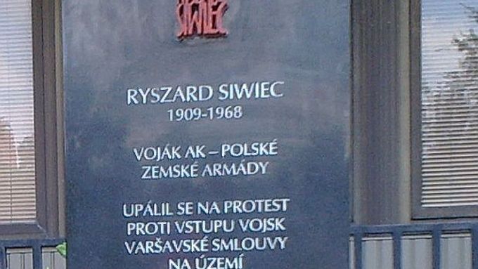 Upálil se kvůli okupaci ČSSR, teď má v Praze pomník
