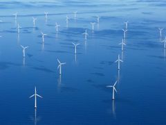Celkem 72 větrníků je součástí největší světové větrné elektrárny na volném moři Nysted