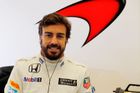Alonsovu nehodu zahaluje tajemství. Má McLaren problémy?