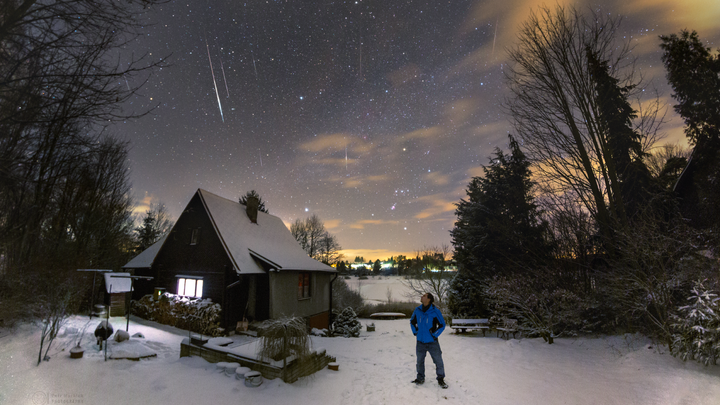 Nechoďte v pátek spát. Nebe protnou desítky meteorů, Měsíc je nevyruší