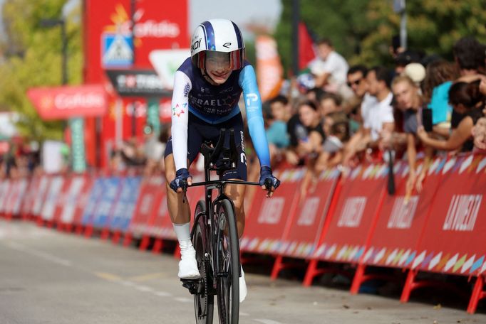 Matthew Riccitello z týmu Israel-Premier Tech při týmové časovce na Vueltě 2025