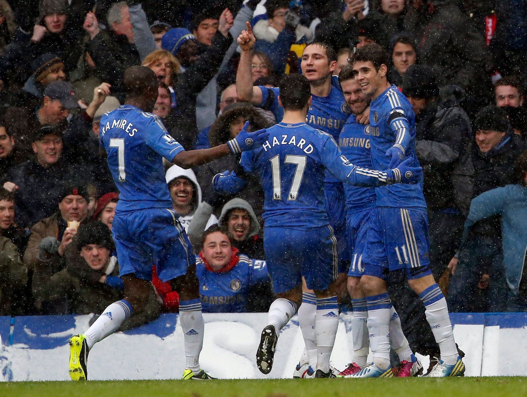 Hazard, Ramires, Oscar, Mata, Lampard v utkání Chelsea - Arsenal