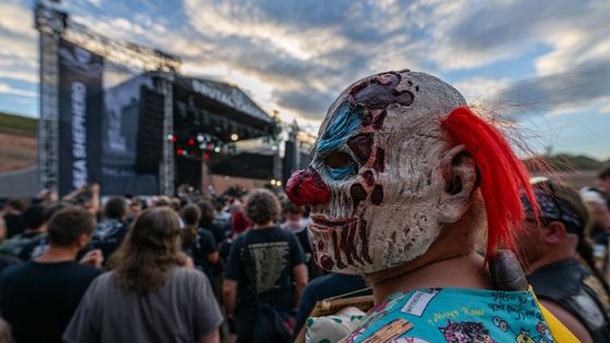 Foto: Tvrdá hudba v romantických kulisách. Na festivalu Brutal Assault šlo o prožitek