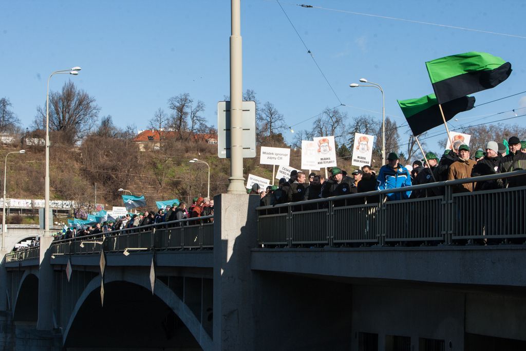 Demonstrace za prolomení těžebních limitů