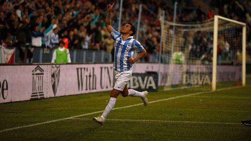Javier Saviola z Málagy přidal ve 33. minuty zápasu druhou branku do sítě Granady. Málaga nakonec vyhrála 4:0.