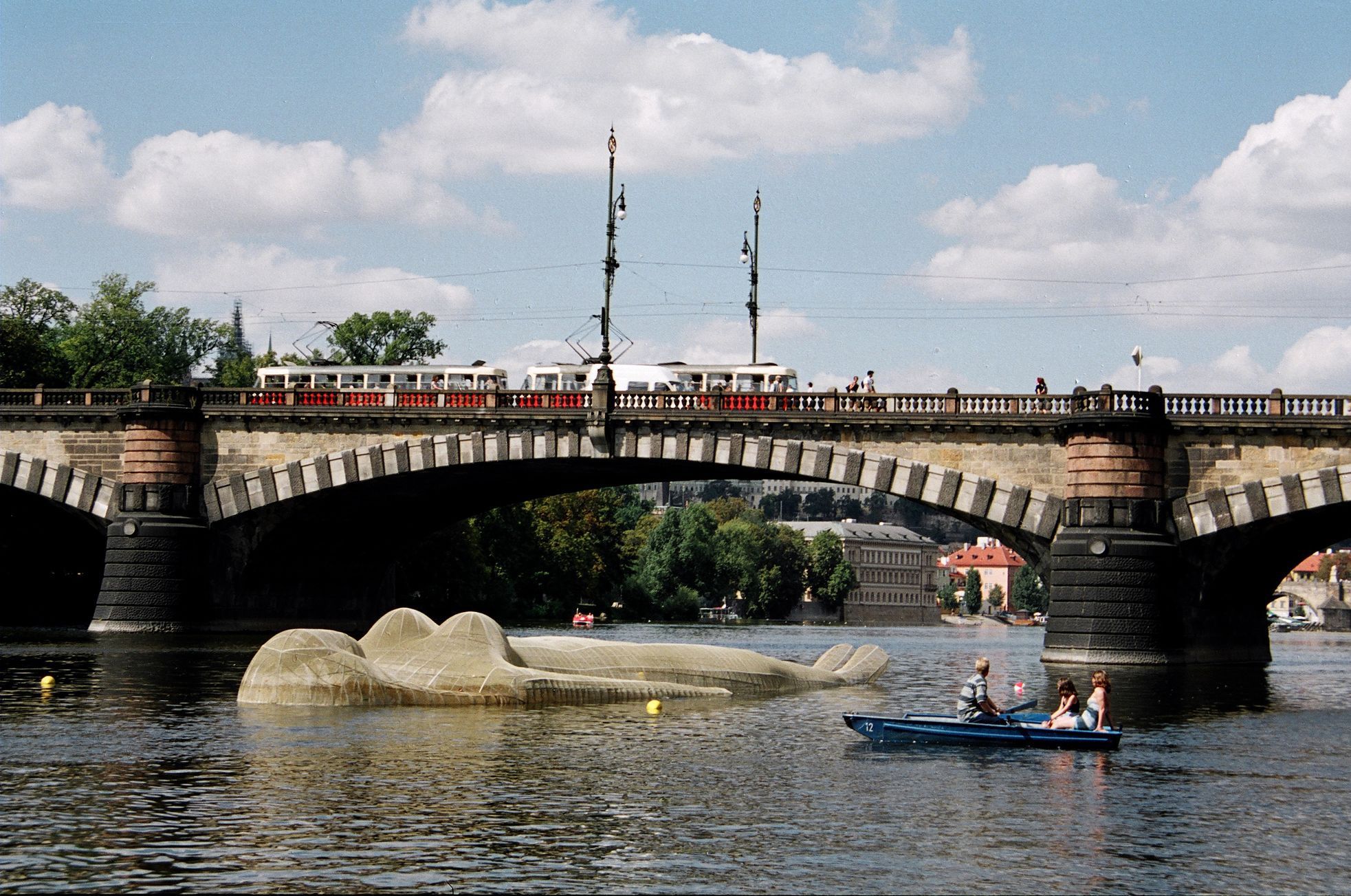 Kurt Gebauer: Ponorná socha Vltava