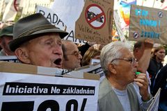 Průzkum: Vztah Čechů k radaru se nemění. Nechtějí jej