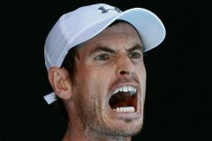 Murray v Dubaji odvrátil s Kohlschreiberem sedm mečbolů a je v semifinále