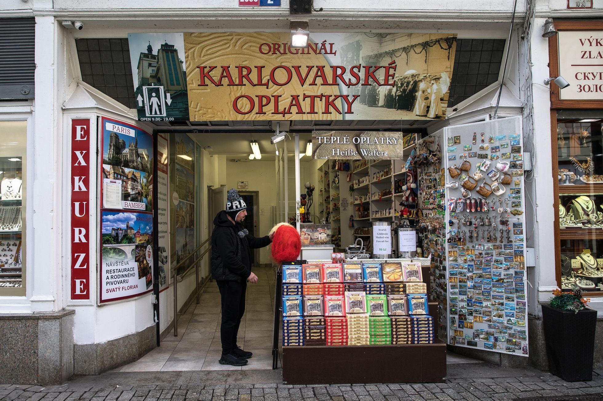 Karlovy Vary, turismus, obchody, turisté