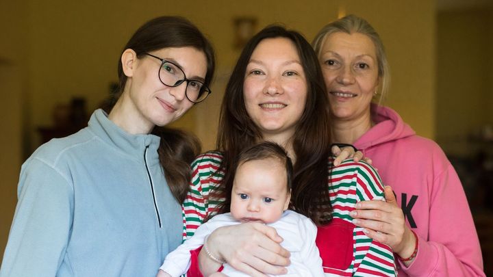 Pracovaly v IT, vyhnala je válka. Mladé Ukrajinky teď čekají ve vsi proslulé pálenkou; Zdroj foto: Jakub Plíhal