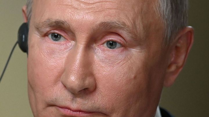 Putin se uchýlil do izolace kvůli případům covid-19 ve svém okolí; Zdroj foto: Reuters