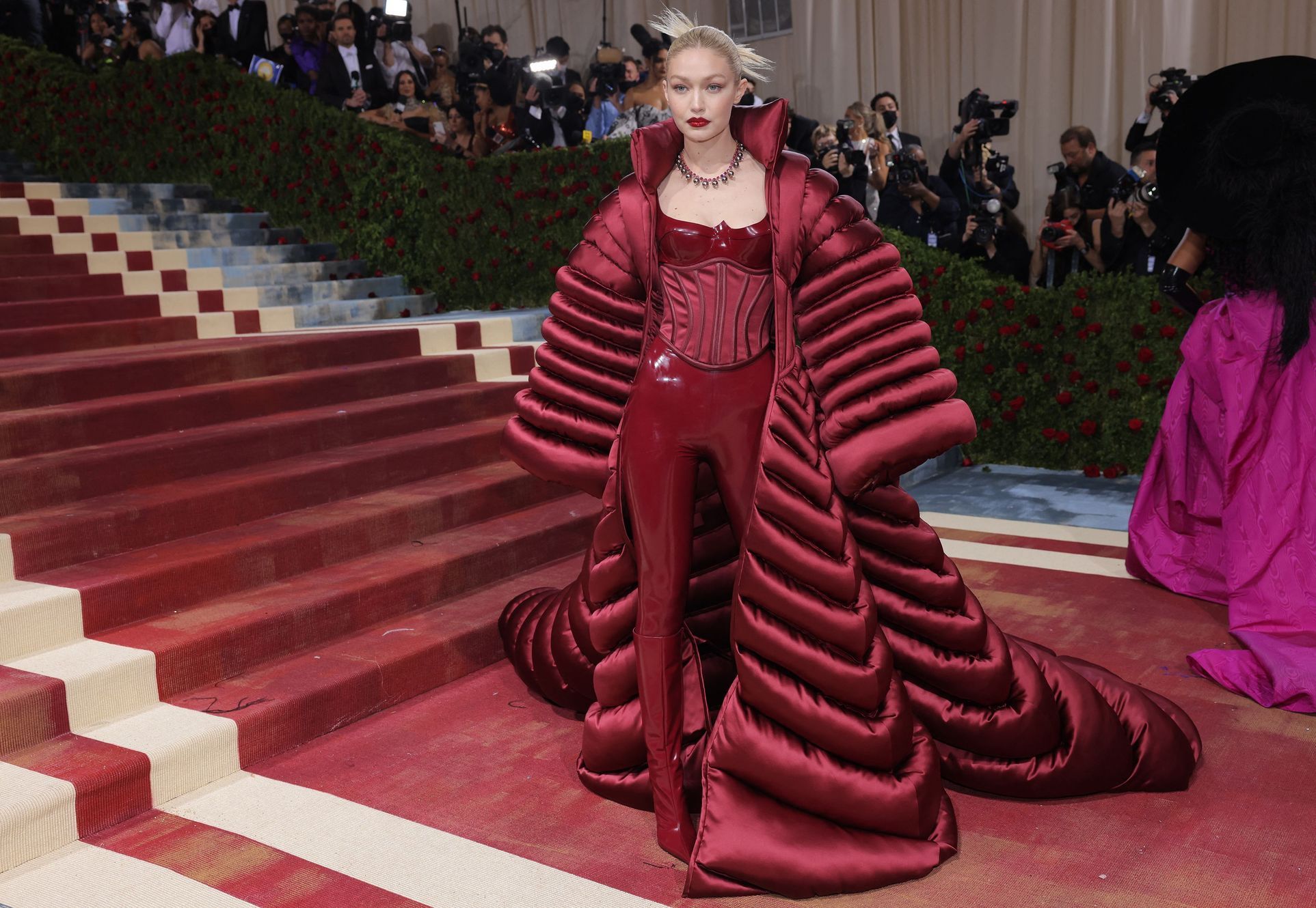 Met Gala Gigi Hadid, žena