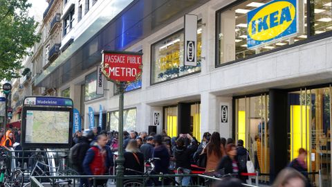 IKEA otevřela obchod v centru Paříže. Reaguje tak na rychlý nástup on-line prodeje