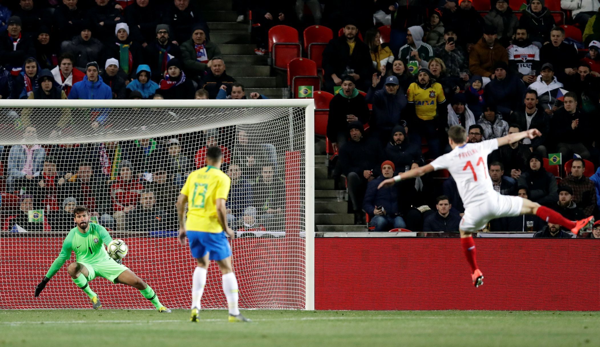 David Pavelka dává gól na 1:0 v přátelském zápase Česko - Brazílie.