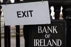 Agentura S&P snížila rating potápějícího se Irska
