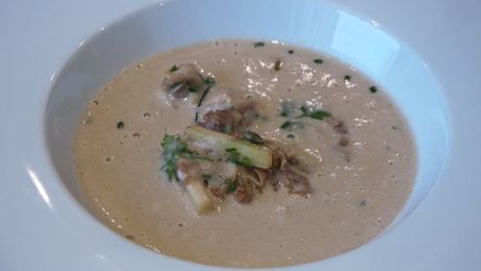 Zkuste jemnou krémovou houbovou polévku z kotrče