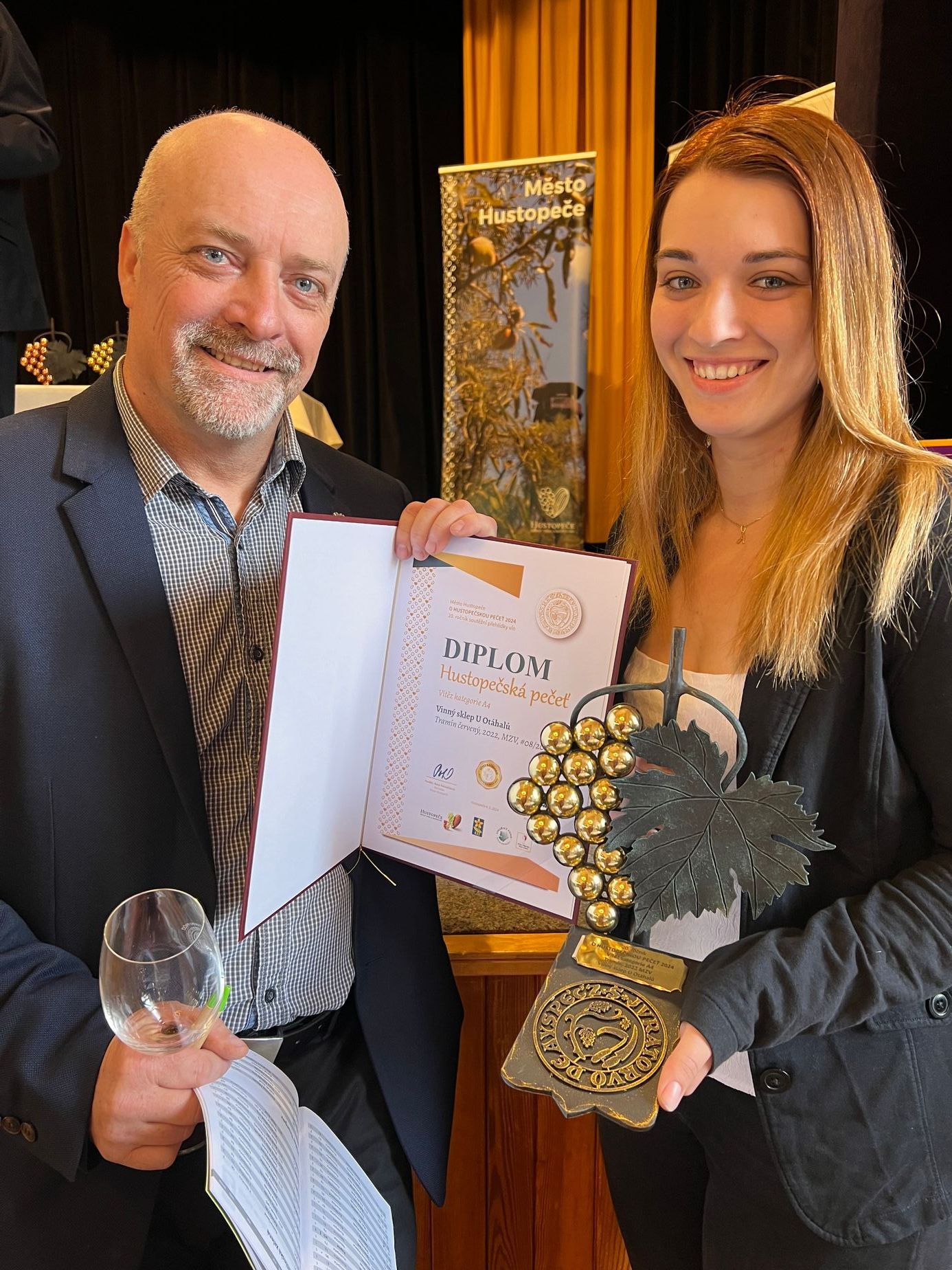 Vinný sklep U Otáhalů Hustopeče