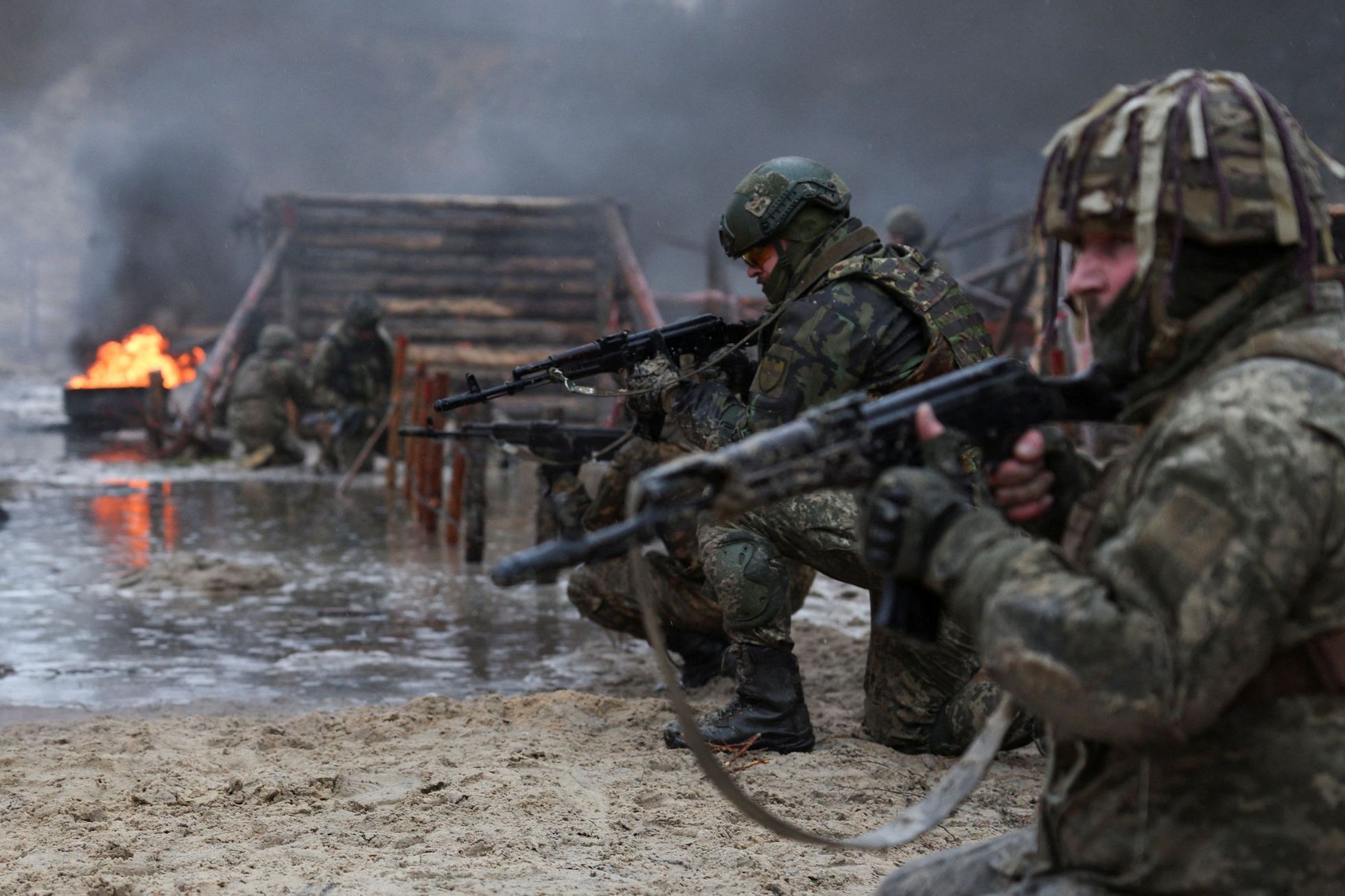 Ukrajina cvičení válka bachmut vojáci armáda