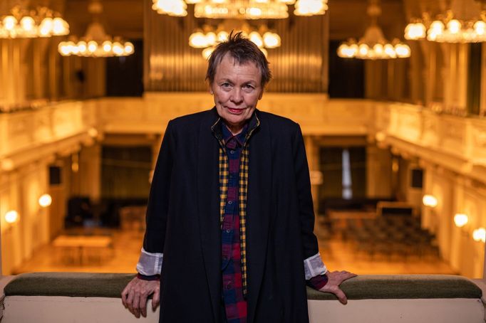 Laurie Anderson.