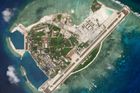 Napětí v Jihočínském moři houstne. Čína umisťuje rakety na ostrovy, základny vypadají jako městečka