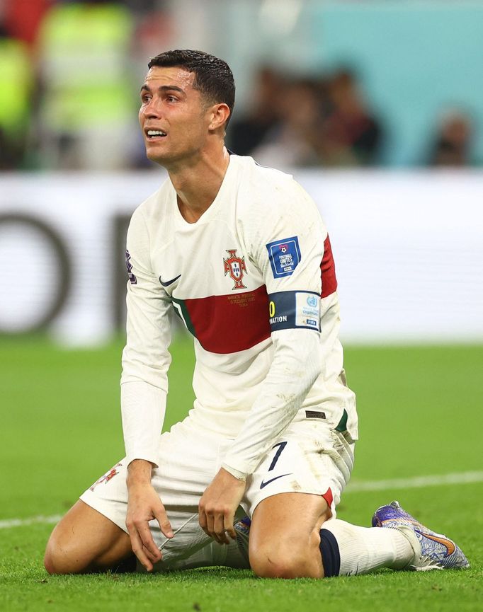 Zklamaný Cristiano Ronaldo po porážce ve čtvrtfinále MS 2022 Maroko - Portugalsko