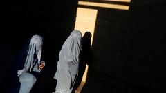 afghánistán burka žena