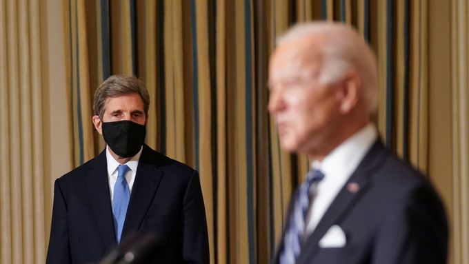 John Kerry a Joe Biden.