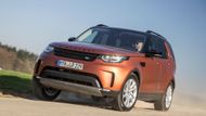 19. Land Rover (30 518) – Anglické automobilce se pod křídly indického koncernu Tata daří, v březnu prodala o 12,4 % automobilů více než vloni. Celková bilance za první čtvrtletí se však oproti loňsku moc nezměnila (+0,6 %) a anglický výrobce off-roadů a SUV je až ve třetí desítce (50 259). Nová generace modelu Discovery (na snímku) přichází letos po dlouhých 14 letech.