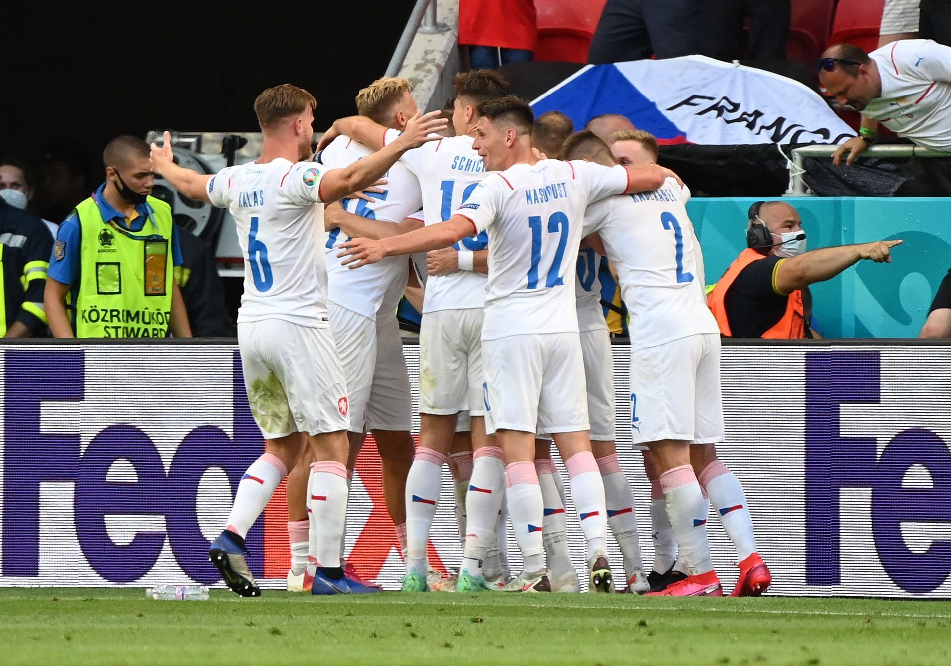 Češi slaví gól v osmifinále Nizozemsko - Česko na ME 2020