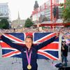 Britská sedmibojařka Jessica Ennisová po návratu z OH 2012 do rodného Sheffieldu
