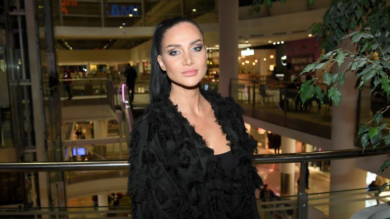 Andrea Pomeje utrpěla po útoku svého psa vážné zranění obličeje. Přišla o část nosu