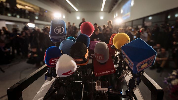 Třetina Čechů zprávy nesleduje. Základní informace o dění jim mají dodat roboti a hry; Zdroj foto: Lukáš Bíba