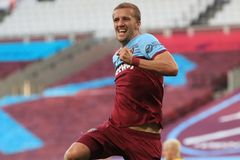 Souček znovu zářil. Gólem pomohl West Hamu porazit v boji o záchranu Watford