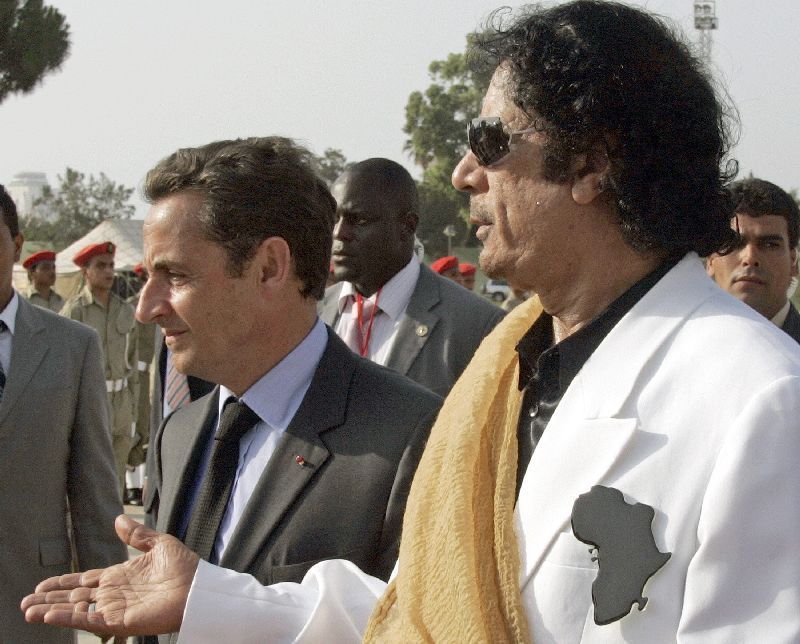 Kaddáfí a Sarko