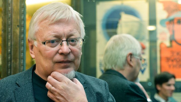 Zemanův text z roku 1989 posunul hranice. Dnes přináší zemi málo štěstí, říká Kosatík