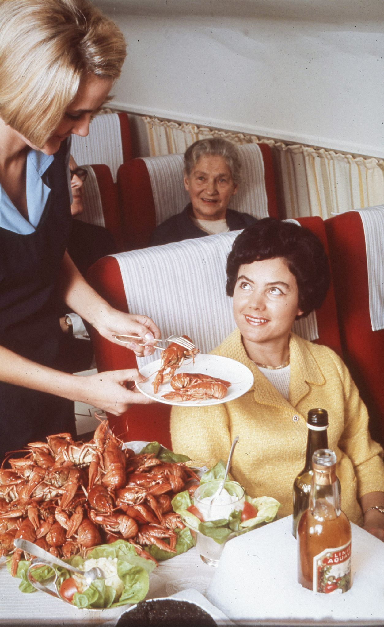 FotoRetro: Tak kdysi vypadala luxusní gastronomie v prvotřídní dopravě