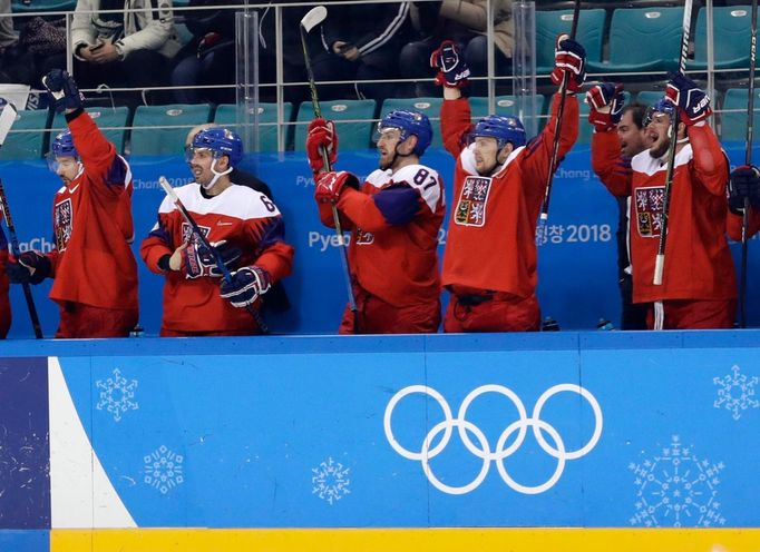 Češi slaví gól na 1:1 ve čtvrtfinále Česko - USA na ZOH 2018