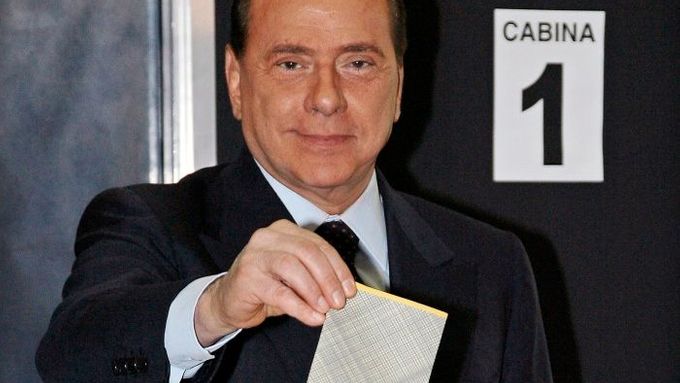 Jako premiér bych mohl občanům dopřát měsíční daňové prázdniny, prohlásil.