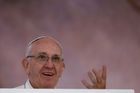 Papež omilostnil kněze, jenž zveřejnil zpronevěry ve Vatikánu