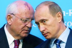 Diktátor by neměl kandidovat, útočí Gorbačov na Putina