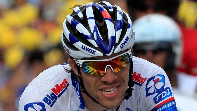 Thibaut Pinot se raduje z výhry v osmé etapě Tour de France