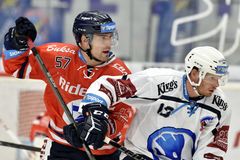 Nedorost po návratu poznává extraligu: V KHL je více místa, ale těžší cesta před kasu