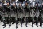 Bojiště Bangkok. Policie tvrdě zasáhla proti demonstrantům