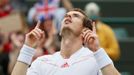 Britský tenista Andy Murray se raduje z vítězství nad Chorvatem Marinem Čiličem v osmifinále Wimbledonu 2012.