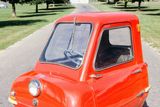 Peel P50 se v roce 2010 zapsal do Guinnessovy knihy rekordů jako nejmenší sériové auto na světě. Tříkolka má na délku jen 134 cm, přesto jezdí až 60 km/h. Zajímavostí je chybějící zpátečka, při potřebě jejího využití je prostě třeba lehké auto přesunout ručně. Na ostrově Man se auto původně vyrábělo mezi lety 1962 a 1965, v roce 2011 ale byla výroba, ručně a na zvláštní objednávku, obnovena - nejprve s benzinovým a později i elektrickým motorem. Autocar v lednu 2018 psal o tom, že ročně se prodá asi 15 nových P50.