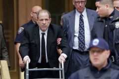 Weinstein dostal 23 let vězení za znásilnění, jeho případ odstartoval kampaň MeToo