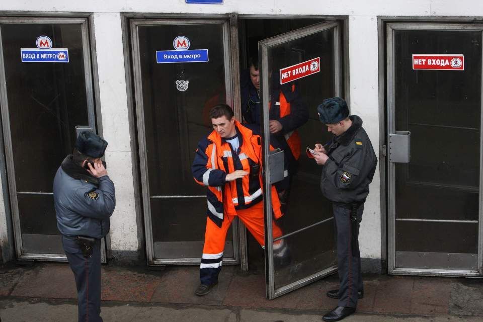 Výbuchy v moskevském metru
